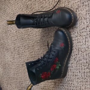 Rose Dr. Martens